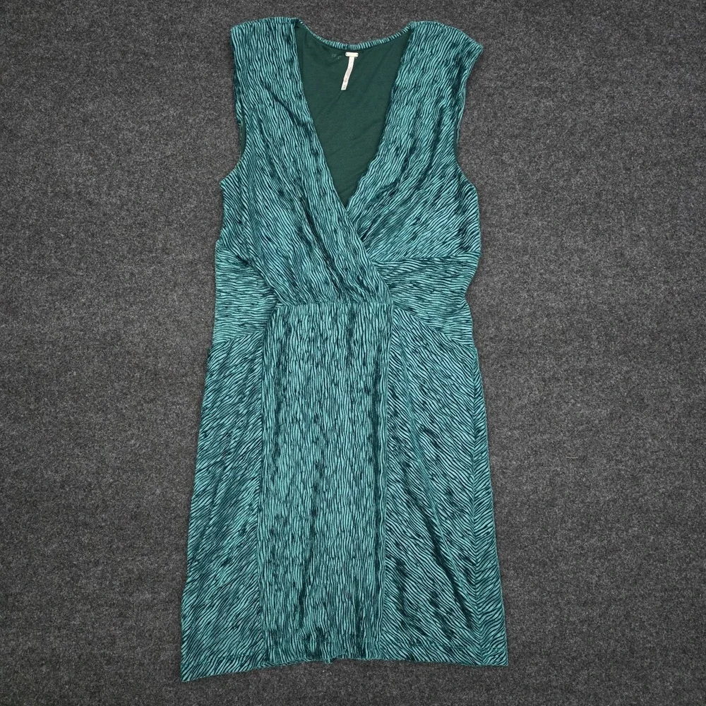 Free People Womens Medium‎ Emerald Green Textured Velvet Dress Sleeveless V-Neck